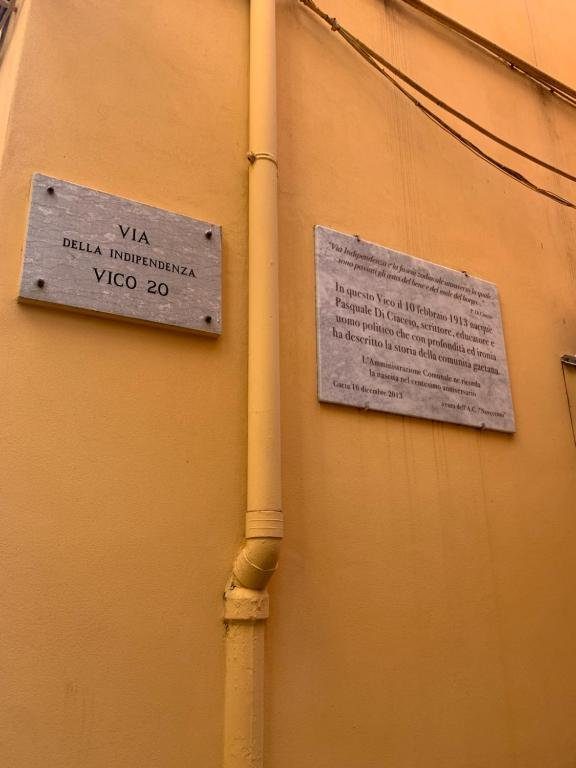 Targa Vico 20 di Via Indipendenza, Gaeta